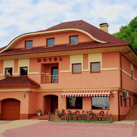Magnat Hotel Mukacheve Luaran gambar
