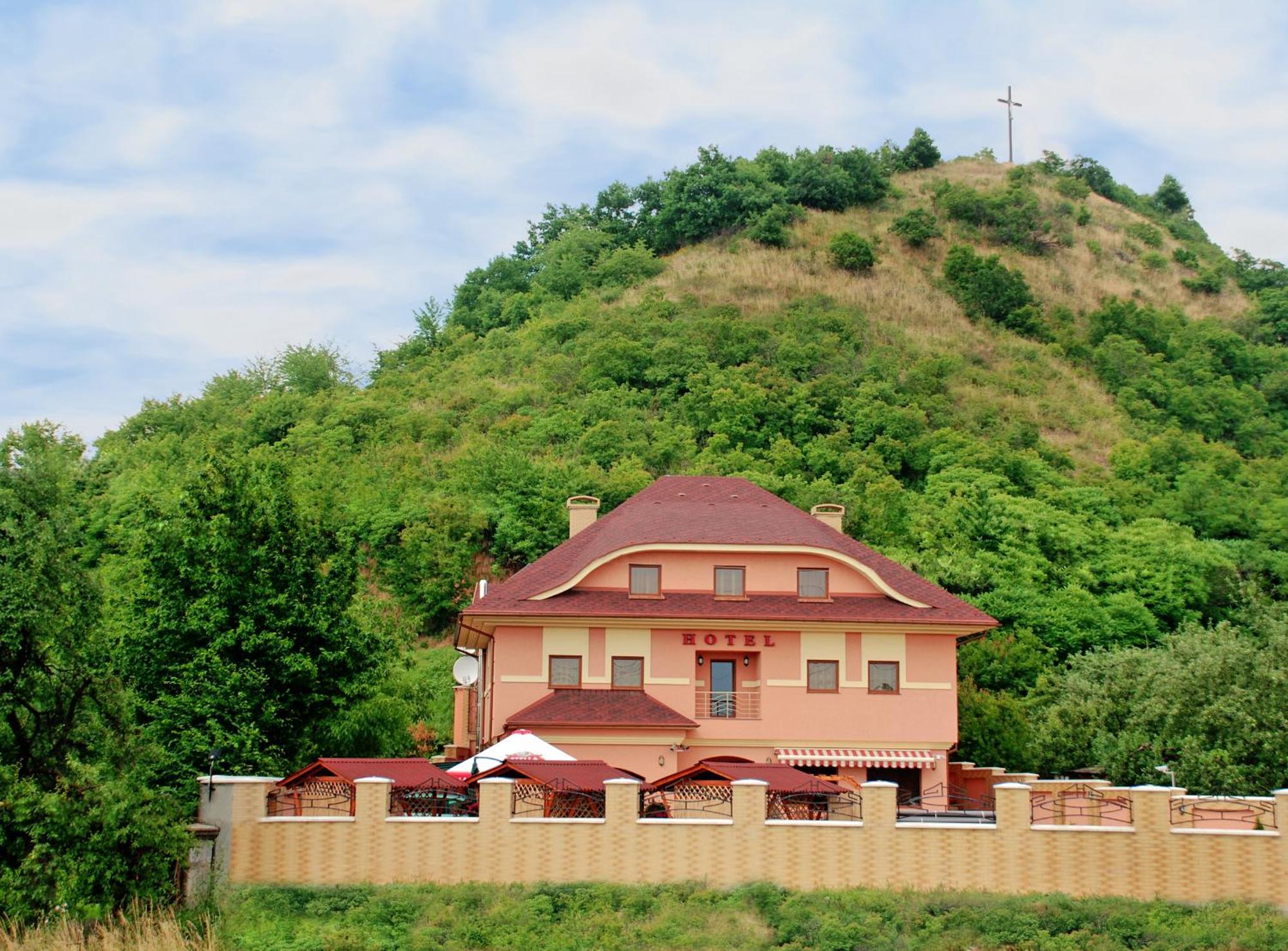 Magnat Hotel Mukacheve Luaran gambar